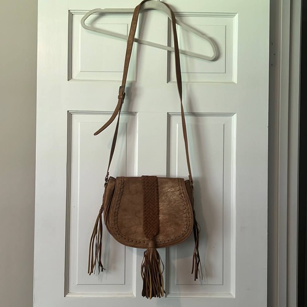 Steve Madden brown purse with adjustable strap and fringe